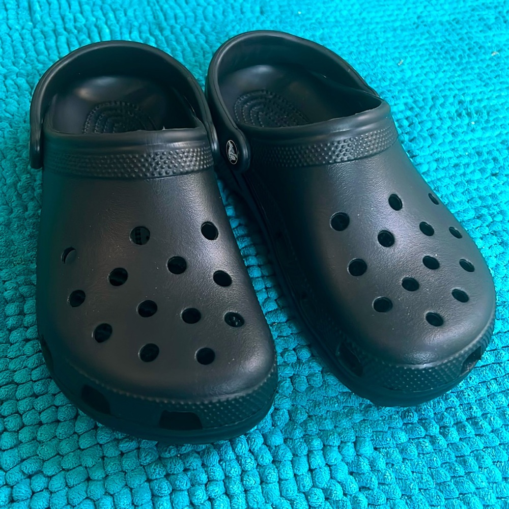 Crocs Unisex Biya‎ Classic Slip-On Clogs Black Strap Sz Men 6 Women 8